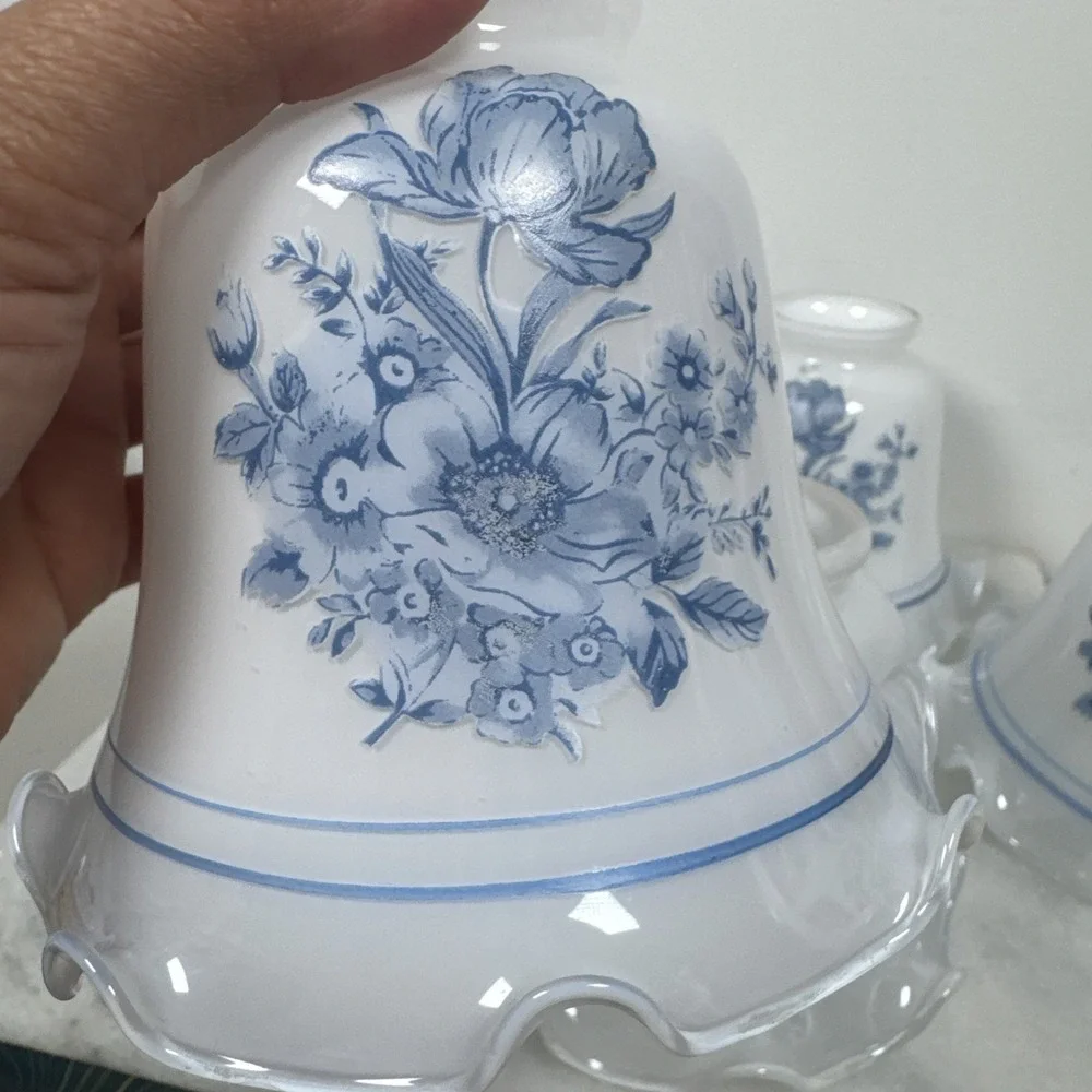 5Vintage Blue Floral Frosted Ruffled Glass Light Lamp Shade, 2